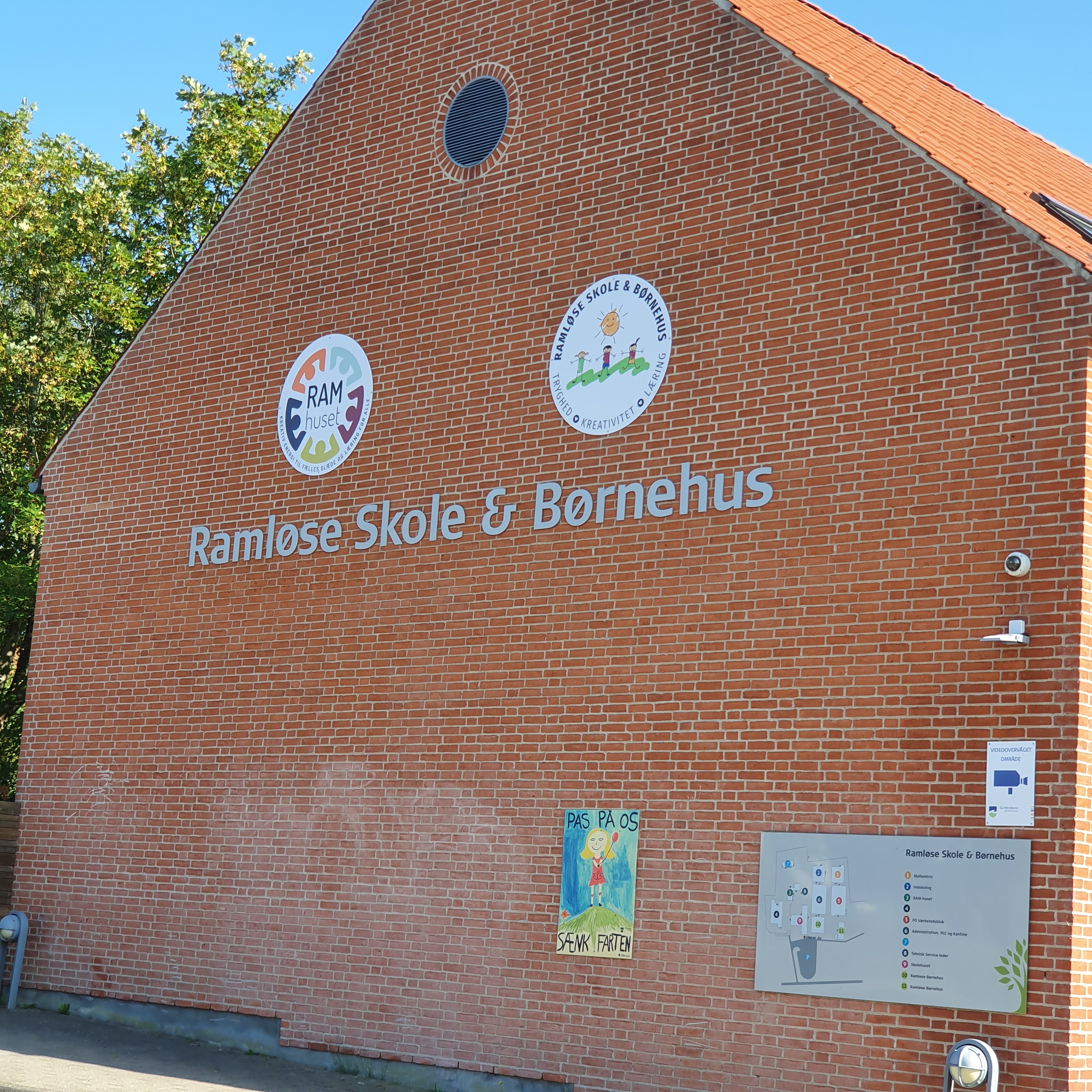 Ecole Danemark 1.jpg