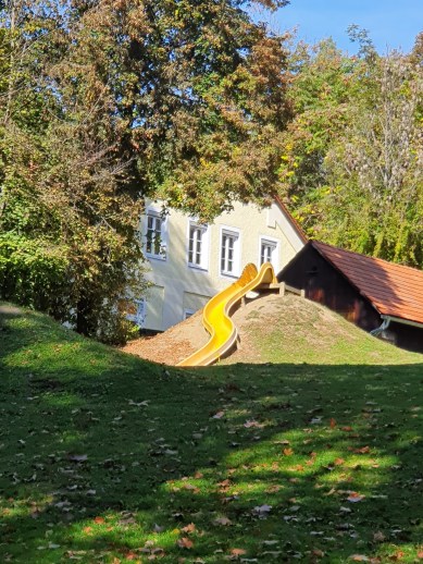 Ecole maternelle spéciale Graz 2.jpg