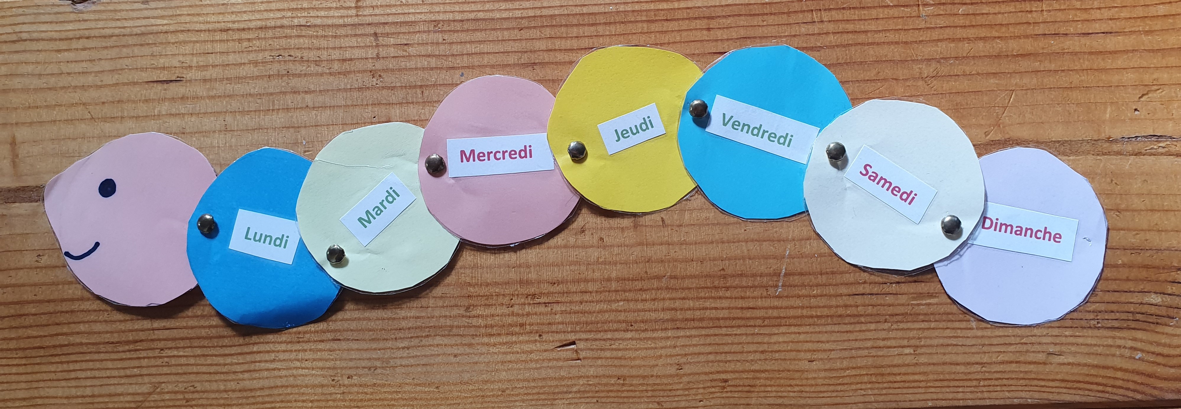 Calendrier jours scripte minuscule